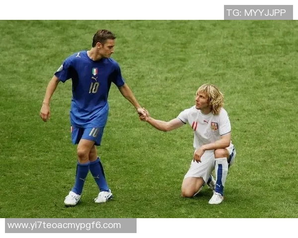 足球明星眼神中的故事与激情精彩瞬间视频集锦